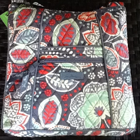 Vera Bradley Handbags - Vera Bradley Large Hipster